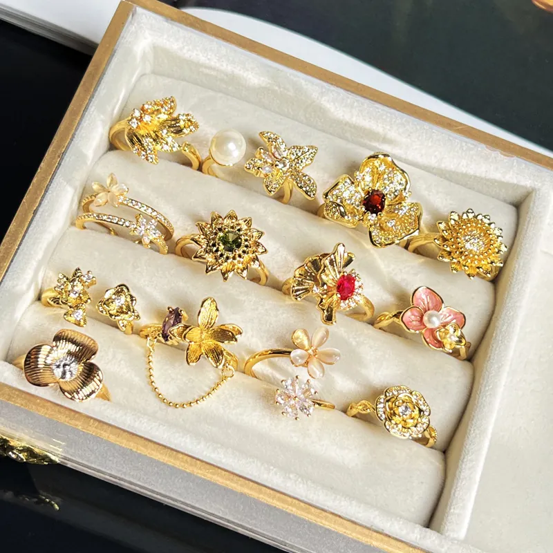 Barock Vintage 3D Blume Offener Ring Für Damen Kupfer Zirkonia Künstliche Perle Französischer Stil Leichter Luxus Ring Schmuck