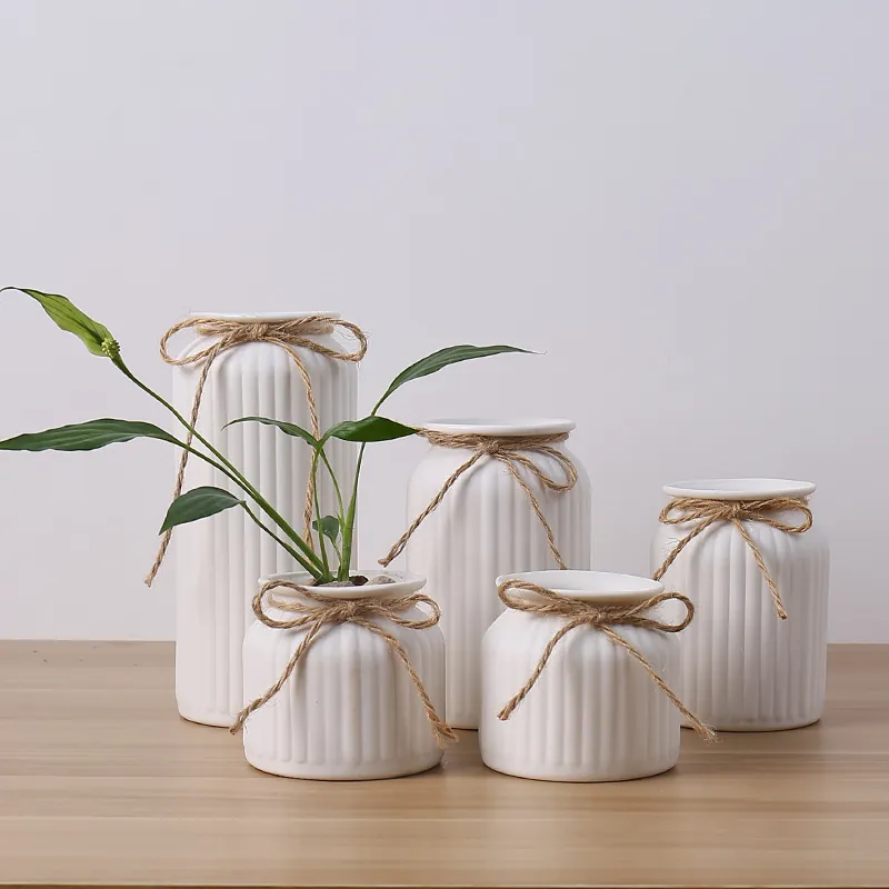 White Ceramic Striped Vase Modern Minimalist Nordic Vase With Hemp Rope For Home Living Room Office Tabletop Flower Decor