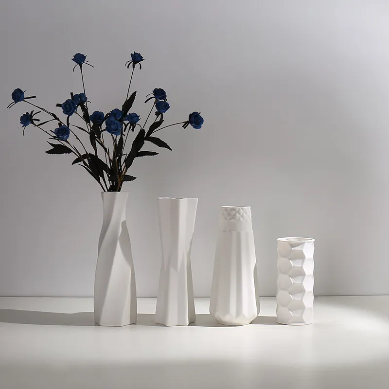 Minimalist White Ceramic Vase Nordic Geometric Spiral Flower Pot For Dried Flowers Hydroponics Home Living Room Office Decoration