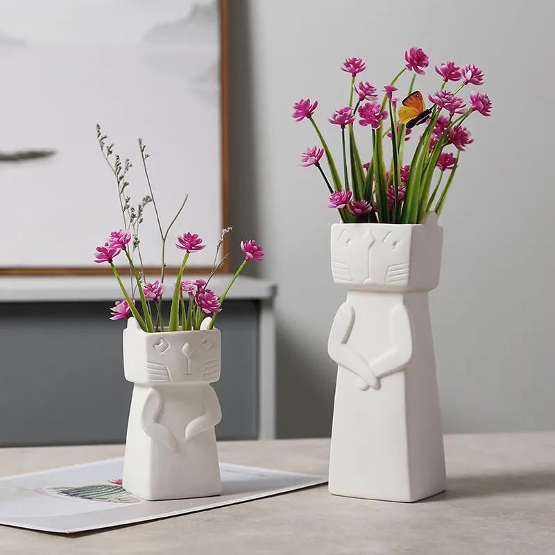 Nordic Minimalist Ceramic Flower Vase Cute Cartoon Cat Human Face Design Matte White Decorative Vase For Home Living Room Office Decoration