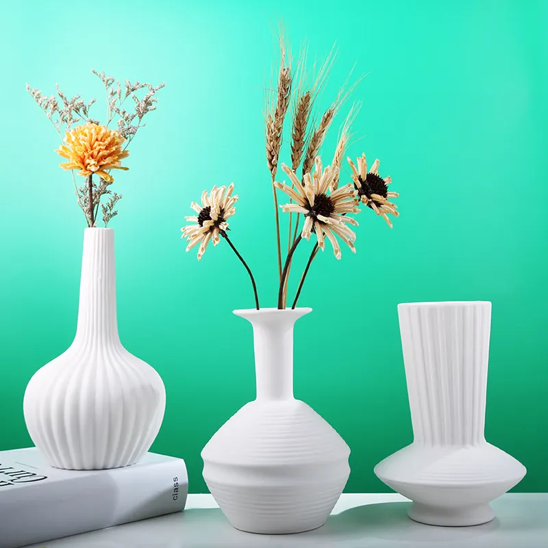 White Ceramic Vase Modern Minimalist Hand-Thrown Ribbed Flower Vase For Home Decor Living Room Centerpiece New Chinese Style Pottery