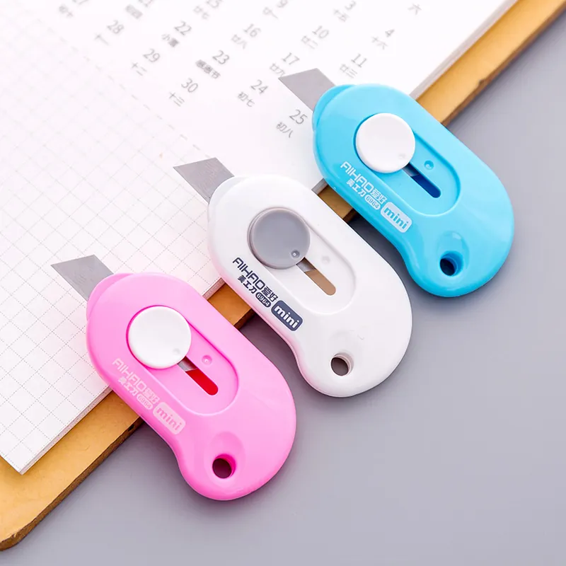 Mini Cutter Portatile Coltello Artistico Retrattile in Acciaio Legato per Disimballaggio Taglio Carta Cancelleria Creativa per Studenti