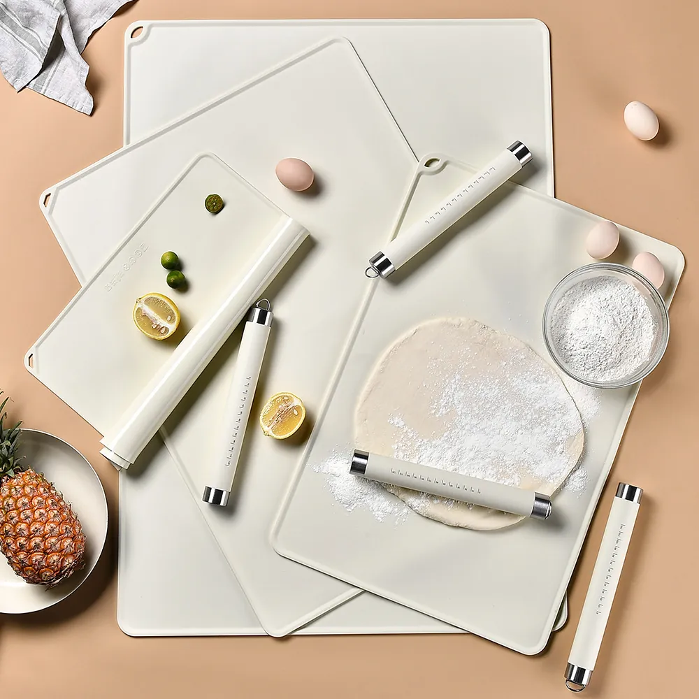 Tapete de Amasado de Silicona de Grado Alimenticio Engrosado Tapete de Repostería Antideslizante Con Escala de Medición Blanco Crema para Cocina