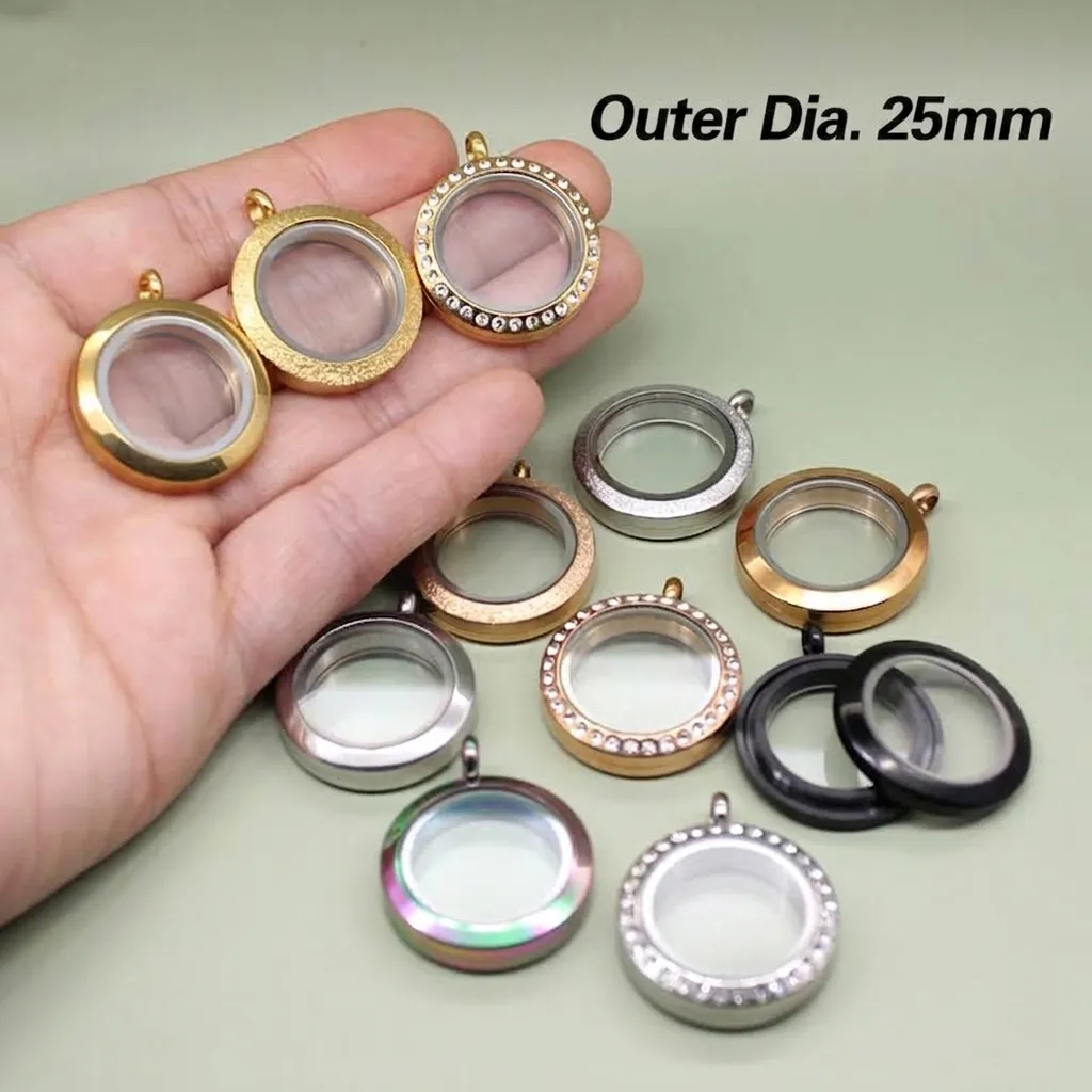 Round Stainless Steel Floating Memory Locket Glass Photo Pendant Rhinestone Frame Necklace For Men Women Memorial Jewelry Gift