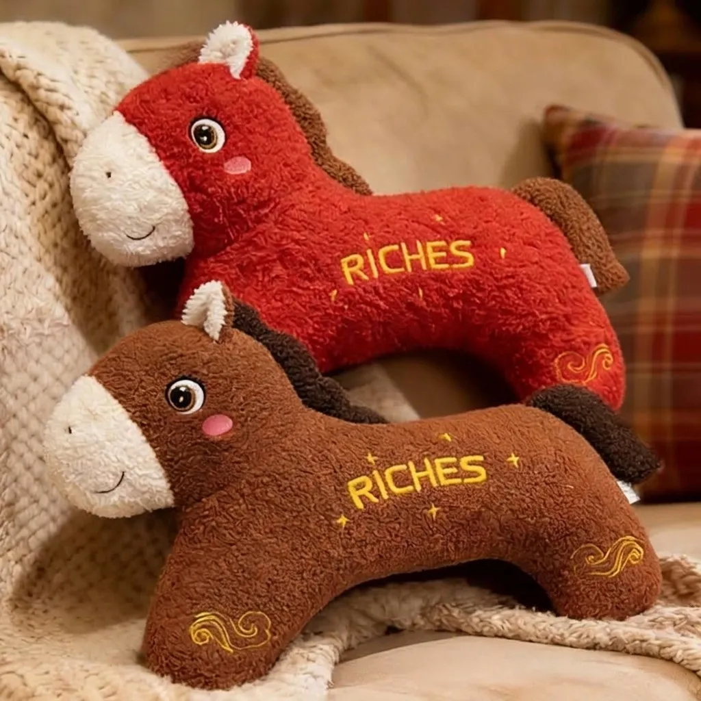 Simpatico Peluche a Forma di Cavallo Zodiaco Animale di Peluche Morbido Cuscino per Cavallo Ricamato Bambola per Regalo di Capodanno Casa