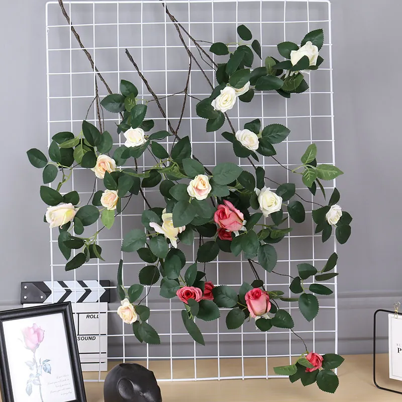 Enredadera de Rosas Artificiales para Colgar en la Pared Guirnalda de Flores de Seda Realista para Sala Balcón Decoración Rosa Blanco Champán