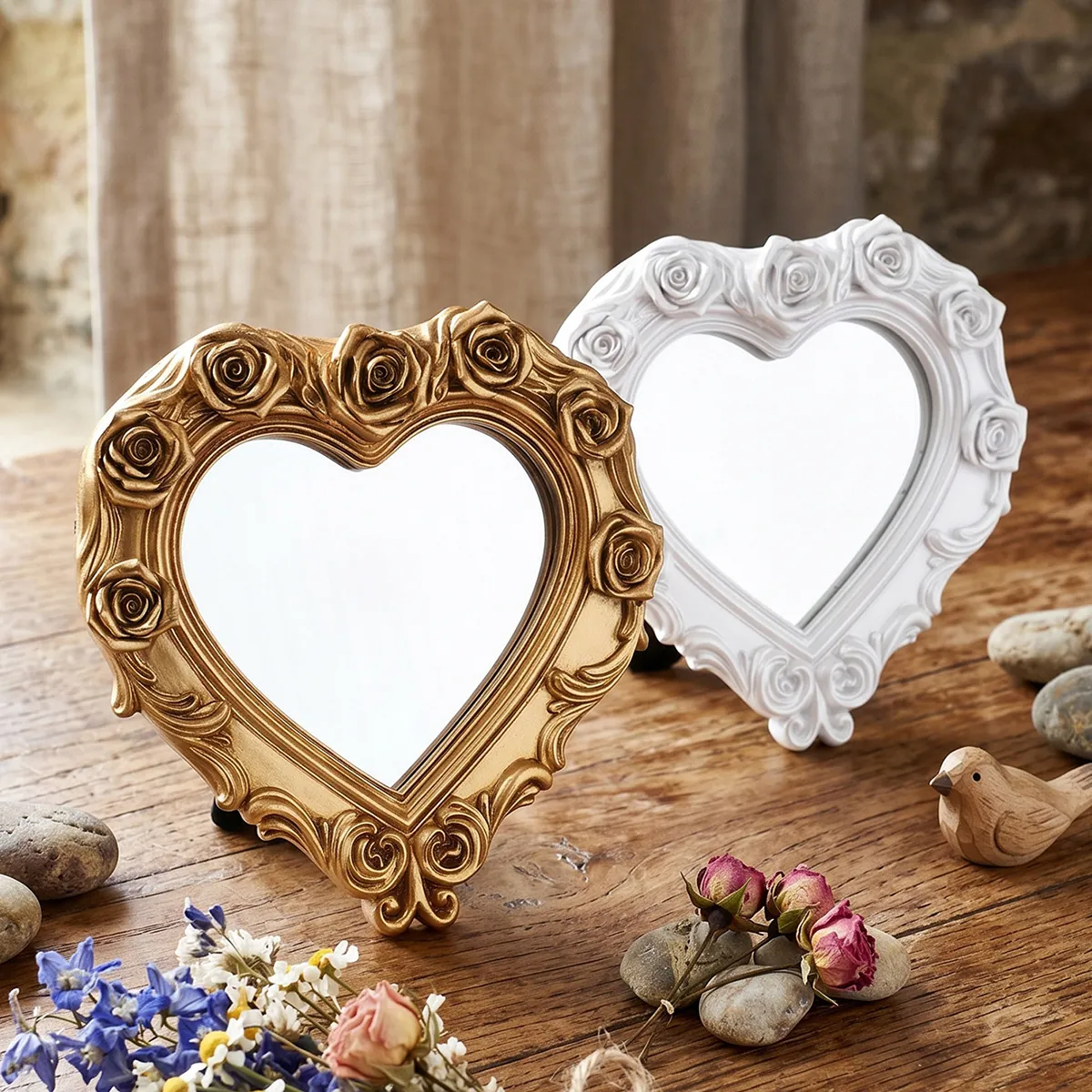 Vintage Harz Herzförmiger Make-up Spiegel Geprägte Rose Desktop Kosmetikspiegel Tisch Dekorative Ornament Spiegel Für Wohnkultur Zimmer Ästhetik Geschenk