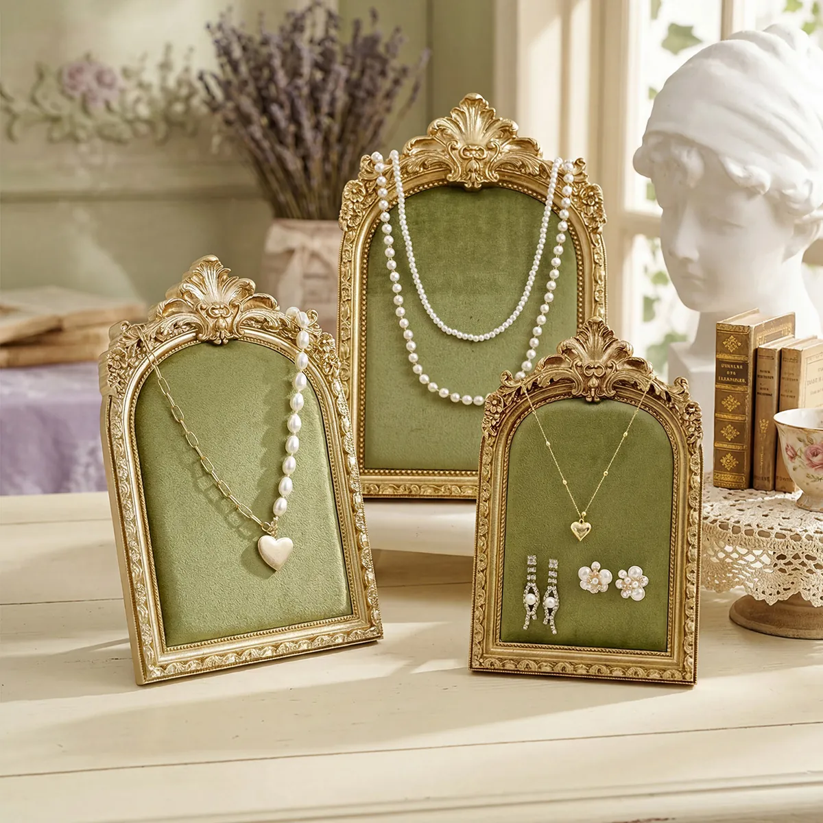 European Retro Carved Photo Frame Jewelry Display Stand Resin Velvet Backdrop Necklace Earring Storage Rack Photography Prop