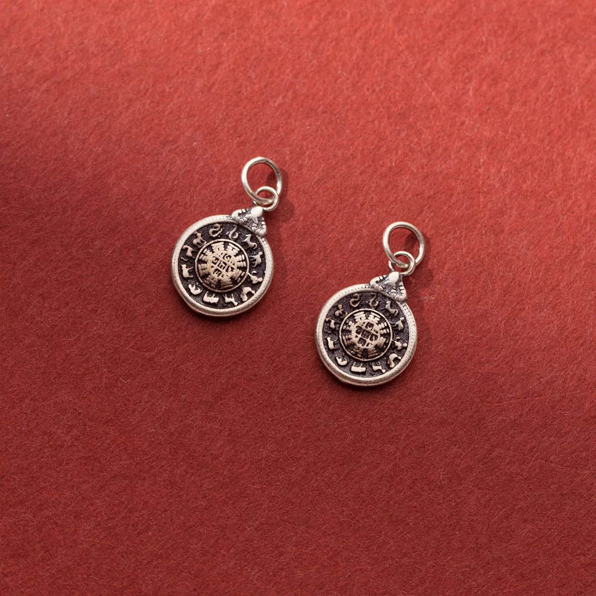 Ciondolo Bagua Tibetano in Argento Sterling 925 Charm in Argento Invecchiato Etnico per la Creazione di Braccialetti e Collane Fai da Te Accessori per Gioielli Fatti a Mano