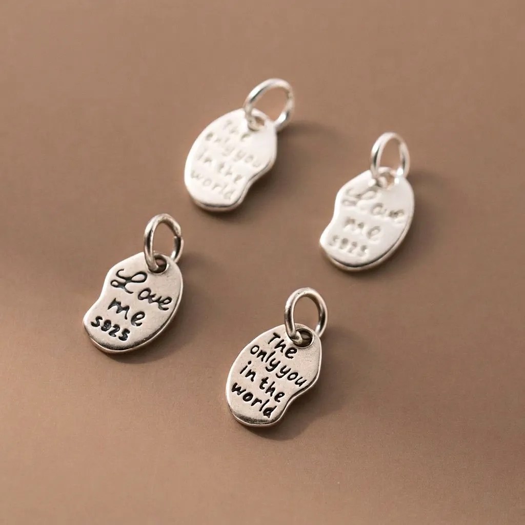 S925 Argento Sterling Pendente Irregolare Lettera Inglese Retro Finitura Antica DIY Accessorio per Creazione Gioielli Regalo Artigianale