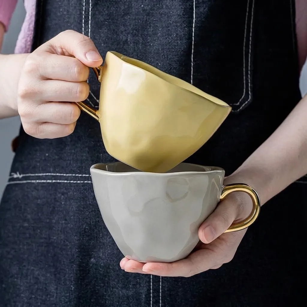 Nordic Irregular Ceramic Mug Luxury Gold Handle Coffee Cup Large Capacity Porcelain Milk Mug For Home Office Breakfast Drinkware