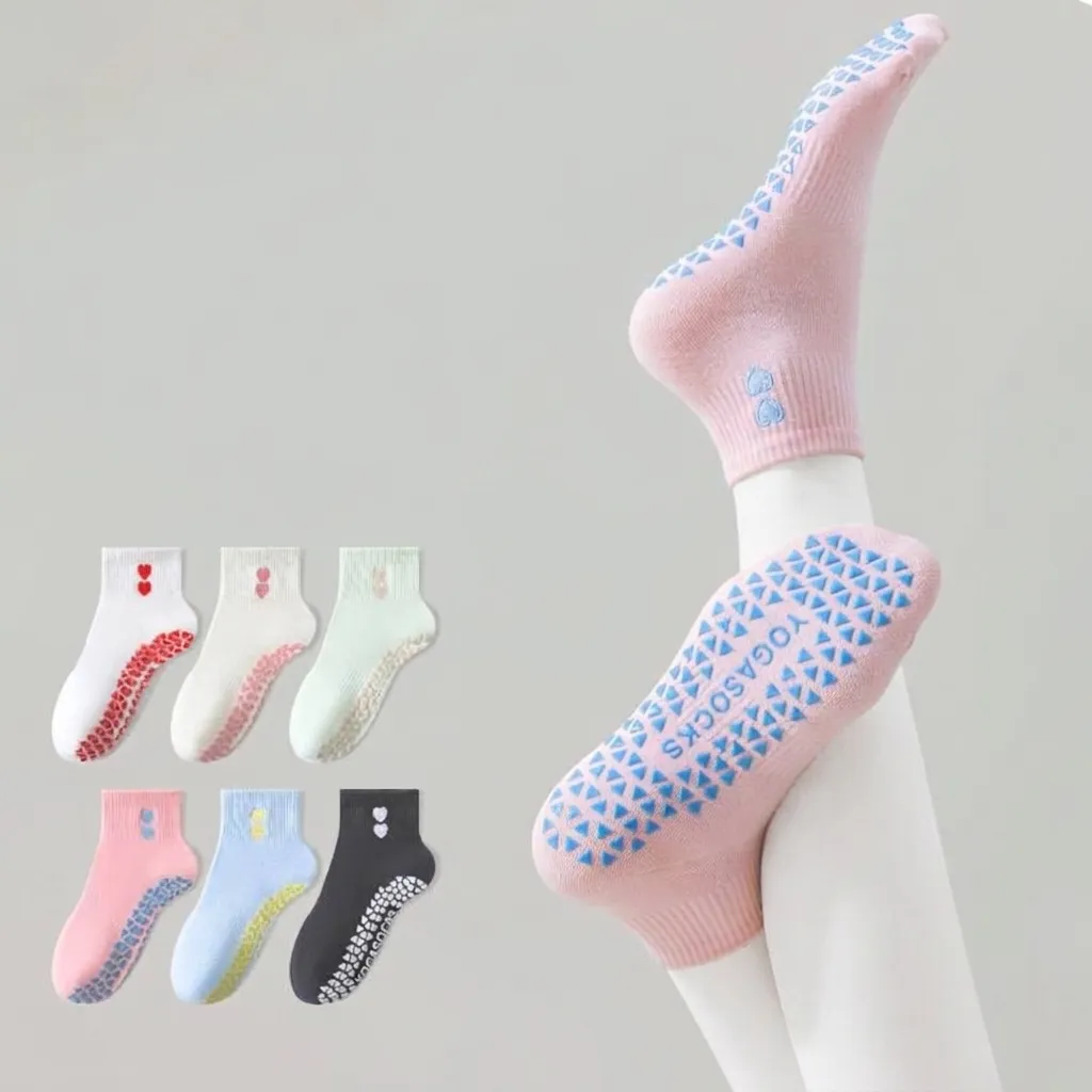 Calze da Yoga Antiscivolo Professionali da Donna in Cotone Calzini da Pilates Con Ricamo a Cuore Grip in Silicone Calze Sportive per Fitness