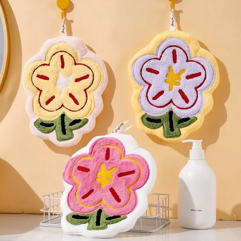 Cute Flower Shaped Hanging Hand Towel Thick Absorbent Microfiber Towel For Kitchen Bathroom Decor Aesthetic Plush Soft Hand Towel