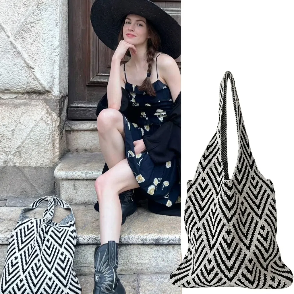 Damen Koreanischer Stil Gestrickte Tote Bag Schwarz Weiß Geometrisch Raute Gestreift Große Kapazität Weich Häkeln Schultertasche Mode Lässig Reisen Handtasche
