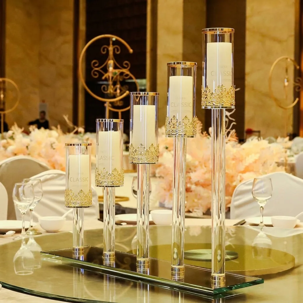 Luxury Crystal Candle Holder Set With Gold Metal Hollow Crown Rim Mirror Base For Wedding Party Home Table Decor