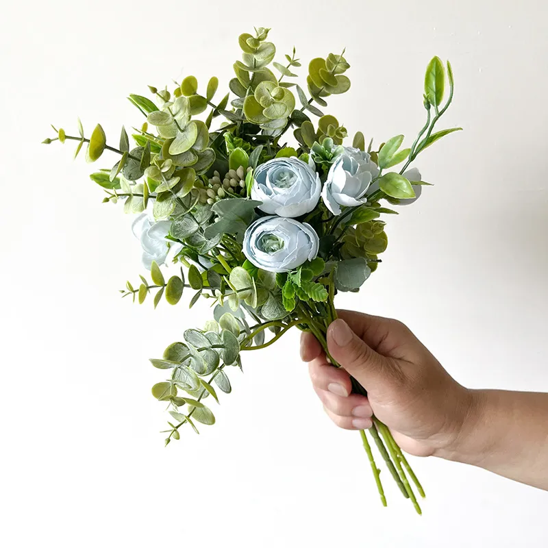 Ramo Artificial de Camelia y Eucalipto Flor de Seda Plástico Tela Tejida Pan Para Decoración de Boda Hogar Arreglo Floral de Mano