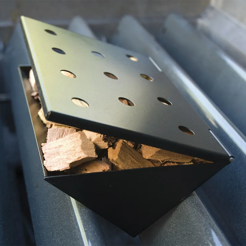 Pequeña Caja Ahumadora Triangular de Acero Inoxidable Caja de Ahumado Portátil Antiadherente para Barbacoa de Camping al Aire Libre