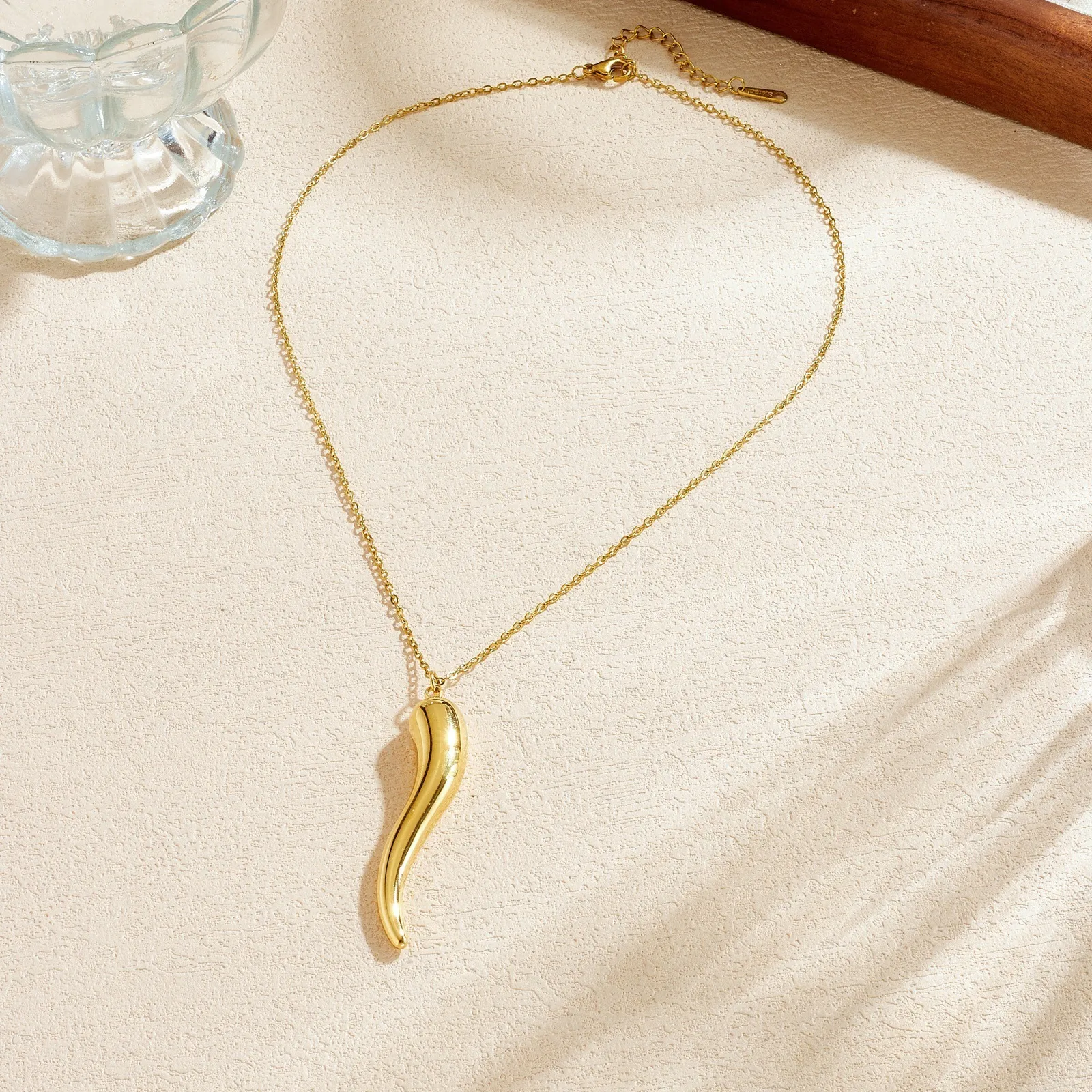 Women's 304 Stainless Steel Gold Plated Chili Pendant Necklace Italian Cornicello Minimalist Niche Jewelry Gift