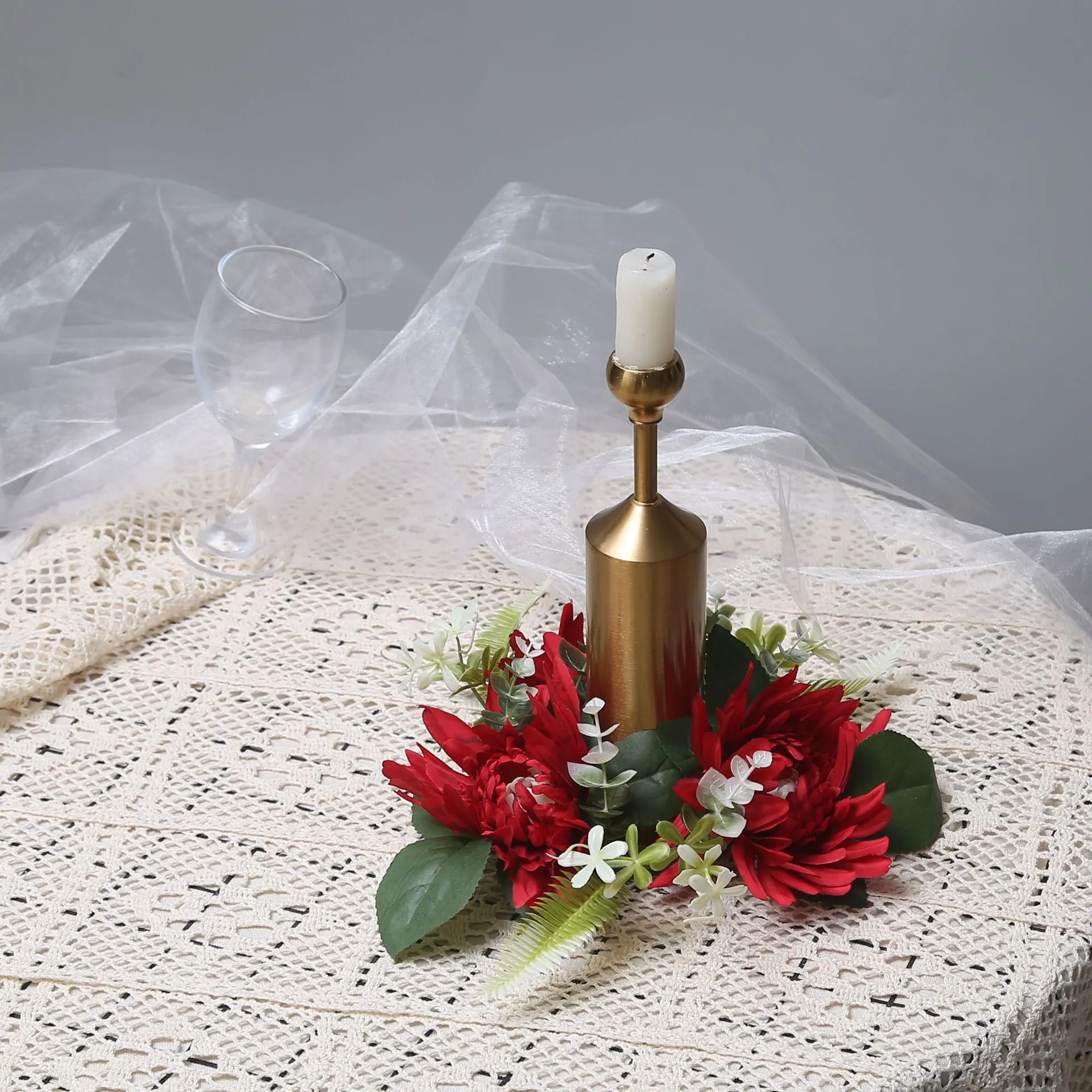 Simulazione Corona per Candela con Crisantemo Multistrato Decorazione Floreale Centrotavola per Matrimonio Casa Fiori di Seta
