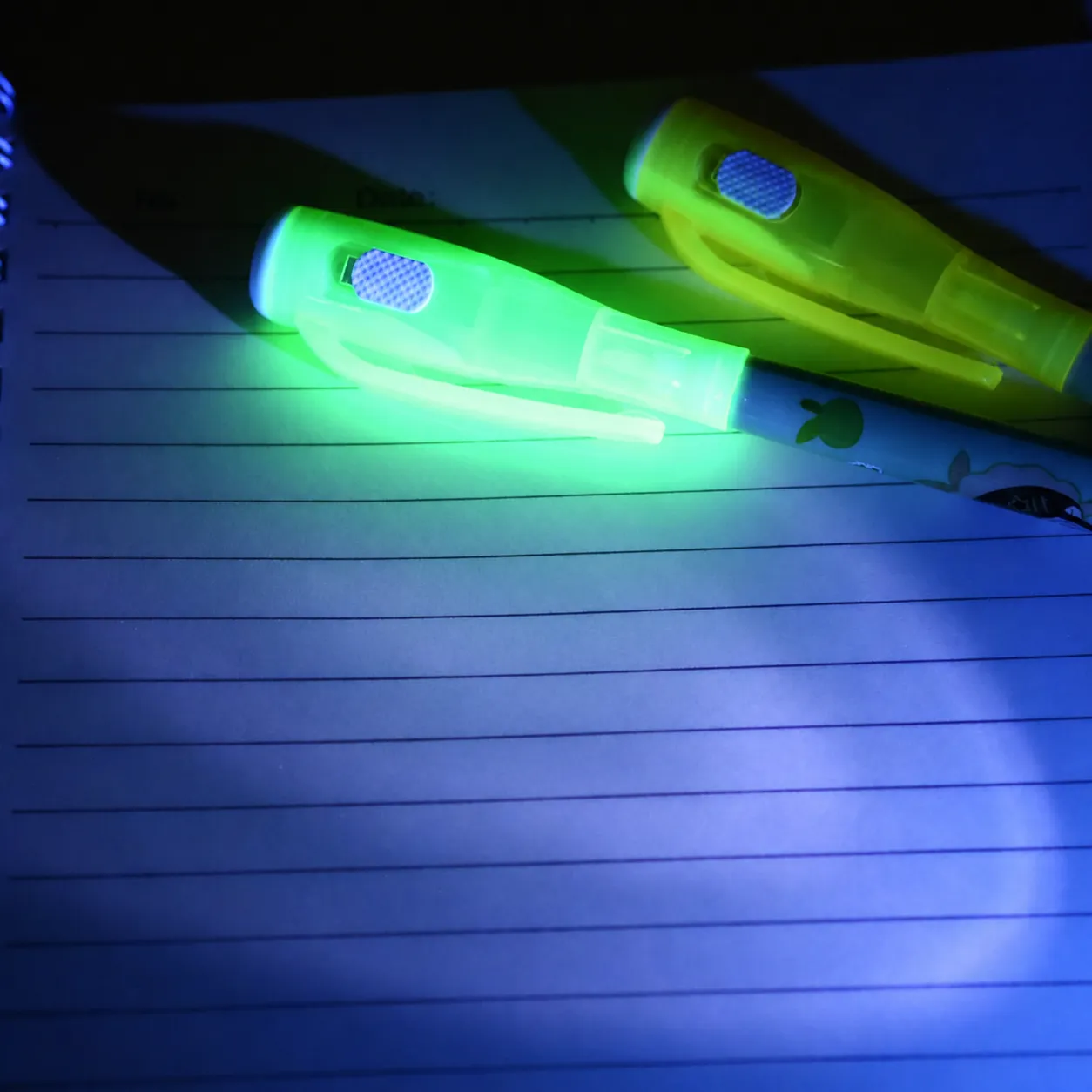 Unsichtbare Tinte Stift UV Licht Magie Textmarker Multifunktional Geheim Marker Stift Schüler Schreibwaren Spaß Schreibstift