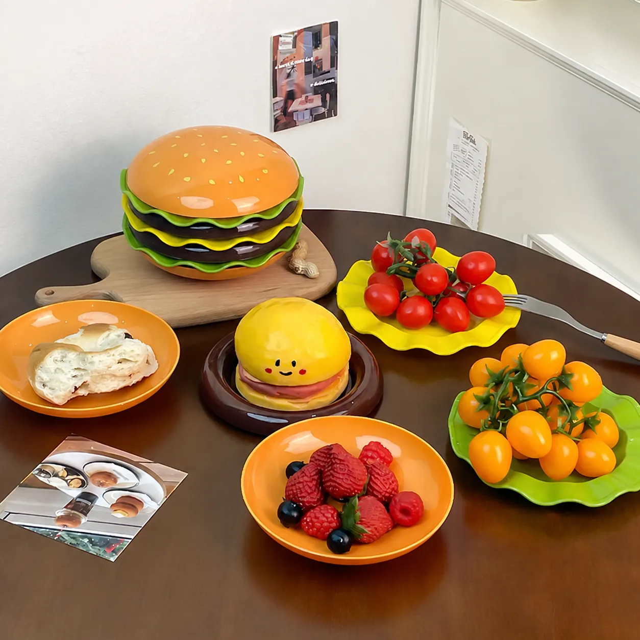 Kreativer Hamburger Geformter Kunststoff Geschirr Set Mehrschichtiger Knochenabfall Teller Haushalt Süßer Essteller