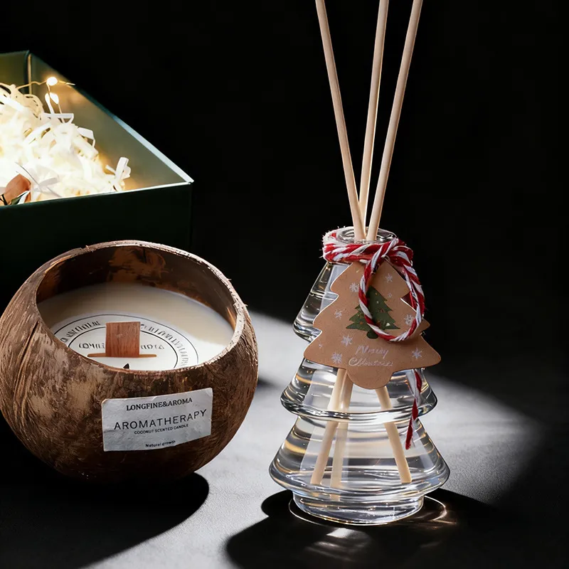 Christmas Aromatherapy Gift Box Scented Candle And Glass Diffuser Bottle Festive Holiday Home Decor Present
