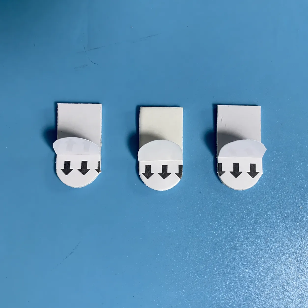 Traceable Removable Strong Double Sided Adhesive Tape Sticky Pads For Wall Hooks And Household Daily Items