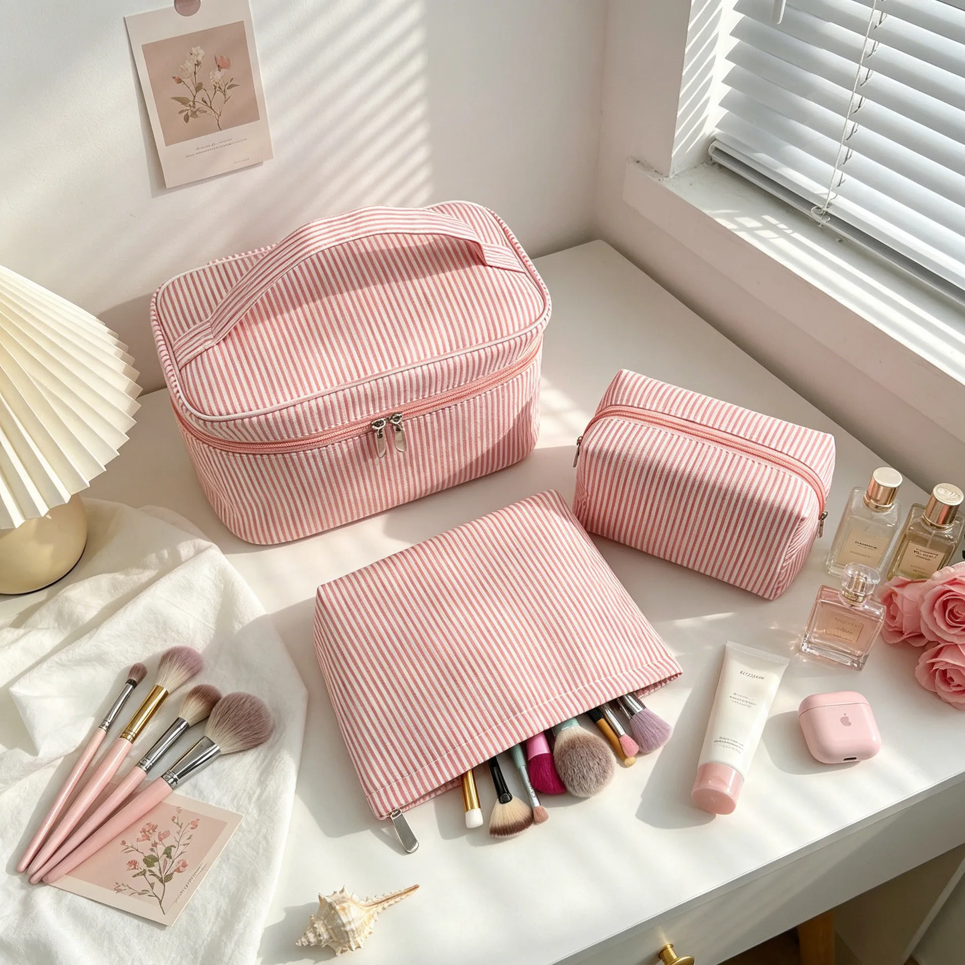 Trousse de Toilette Rayée en Seersucker Grande Capacité Organisateur de Voyage Portable Trousse Maquillage pour Femmes