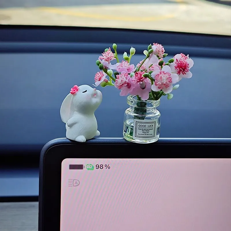 Ornement de Tableau de Bord de Voiture en Résine de Lapin Mignon Mini Vase en Verre Avec Fleur Artificielle Décoration Intérieure Guérison