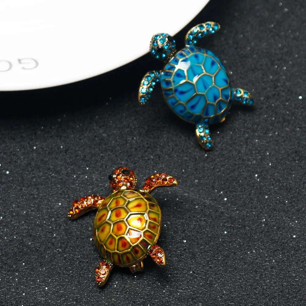 Cute Sea Turtle Brooch Alloy Rhinestone Enamel Animal Lapel Pin Badge For Women Bags Clothes Decor Jewelry Gift