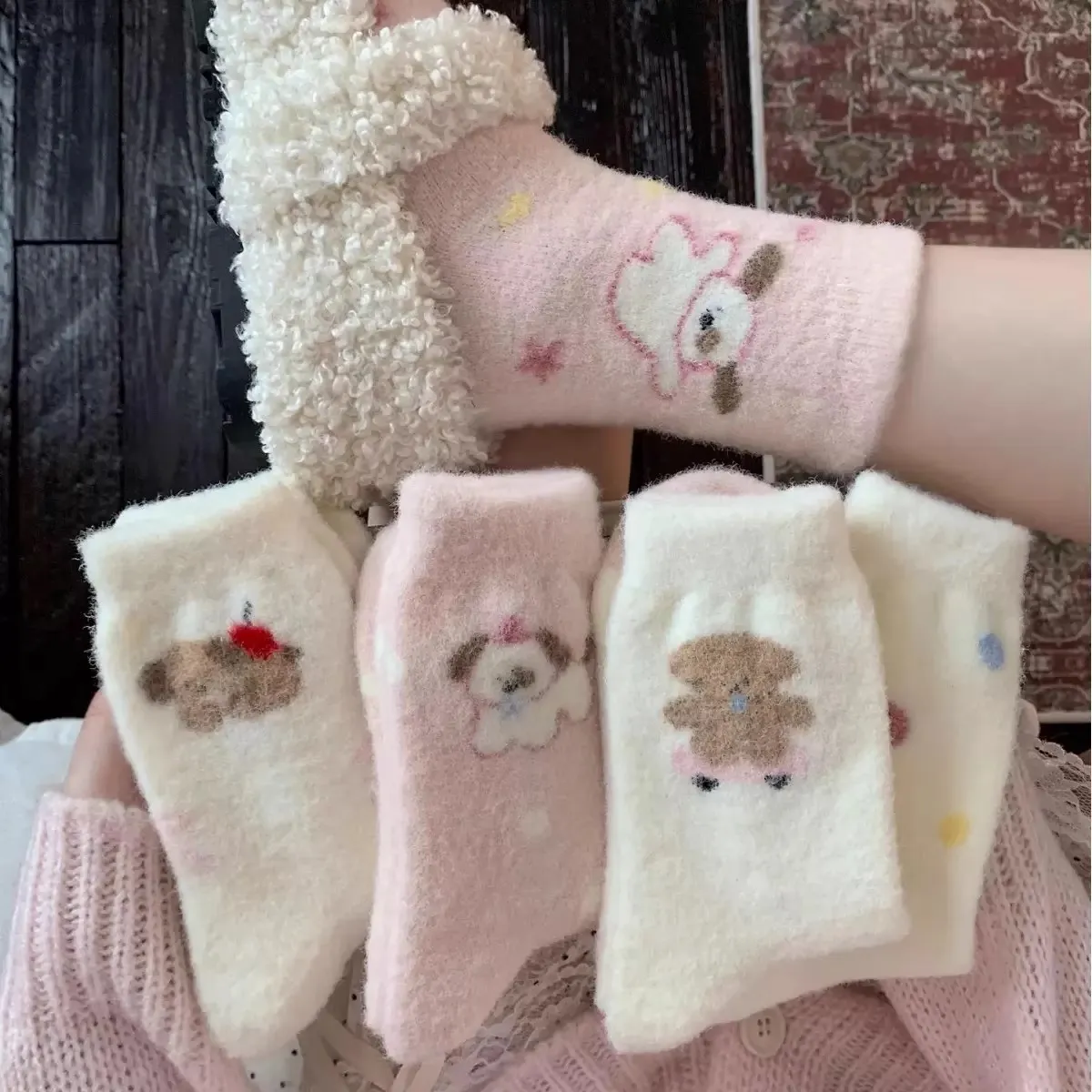 Flauschige Winter Warme Fleece Socken Süßes Cartoon Tier Muster Lässige Wadenlange Schlaf Boden Socken Für Damen