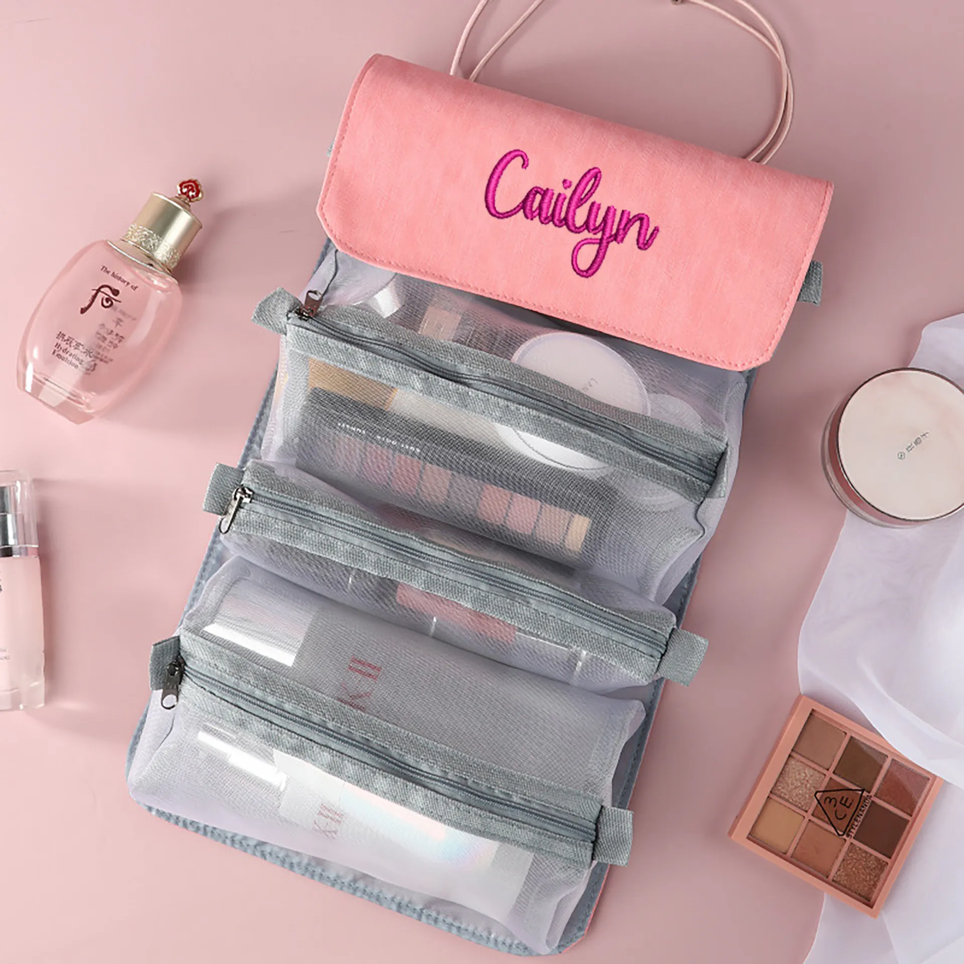 Reise Faltbare Make-up-Tasche PU-Leder Mehrschichtige Aufbewahrungsorganisation Mit Abnehmbaren Netztaschen Und Namensstickerei