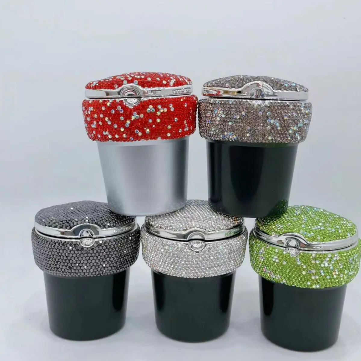 Auto Aschenbecher LED Licht Strass Kristall Sternenhimmel Mülleimer Aufbewahrungsbox Multifunktional Auto Innenbereich Dekor Zubehör