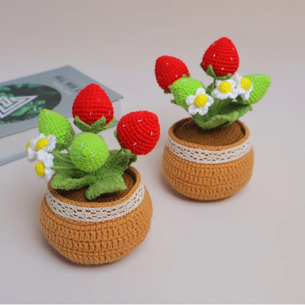 Handmade Crochet Strawberry Potted Plant Knitted Artificial Flower Desktop Decor Cute Crochet Yarn Plant Ornament Gift