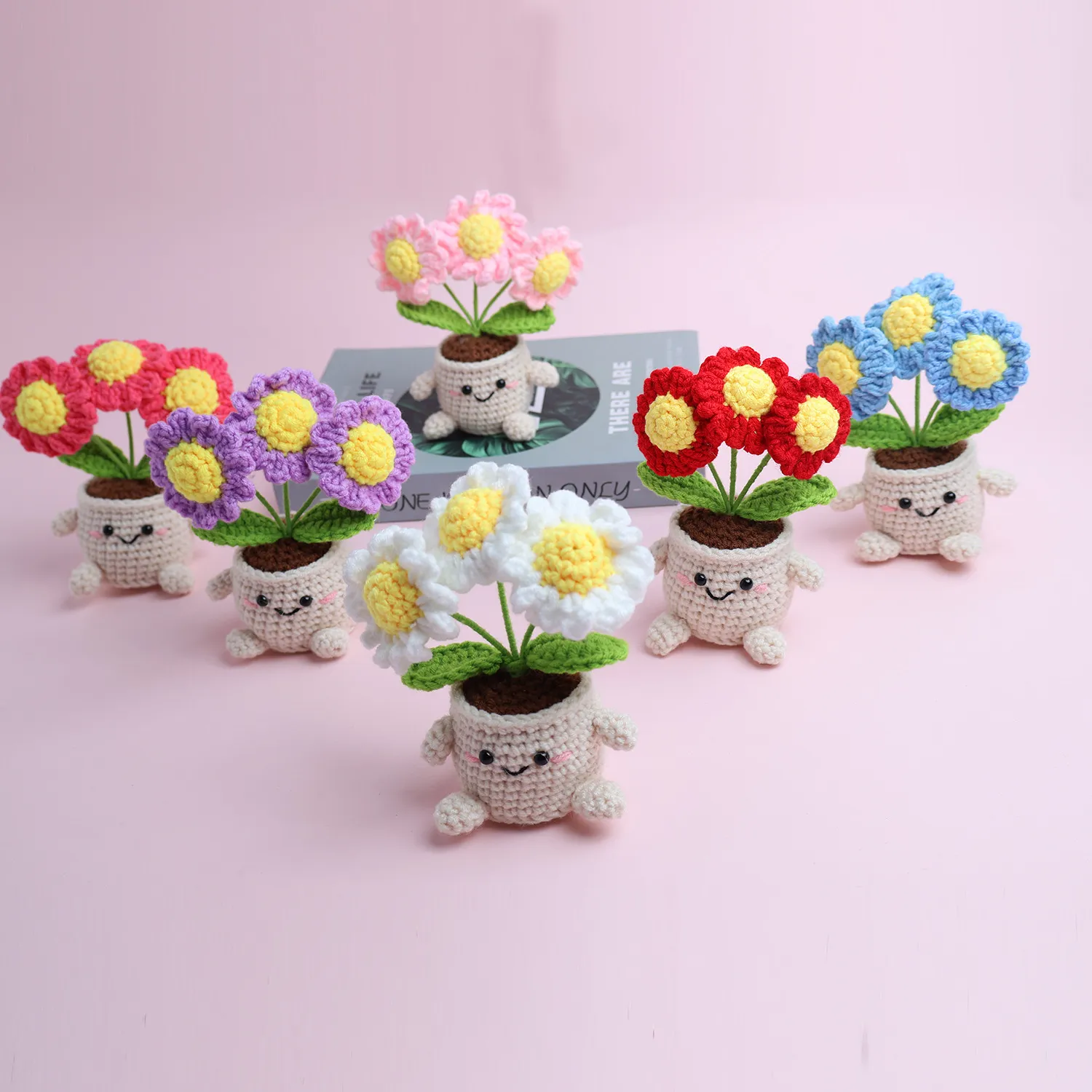 Plante en Pot de Marguerites en Fil Tricoté Fait Main Visage Souriant Mignon Fleur Artificielle Ornement de Bureau Décoration Cadeau