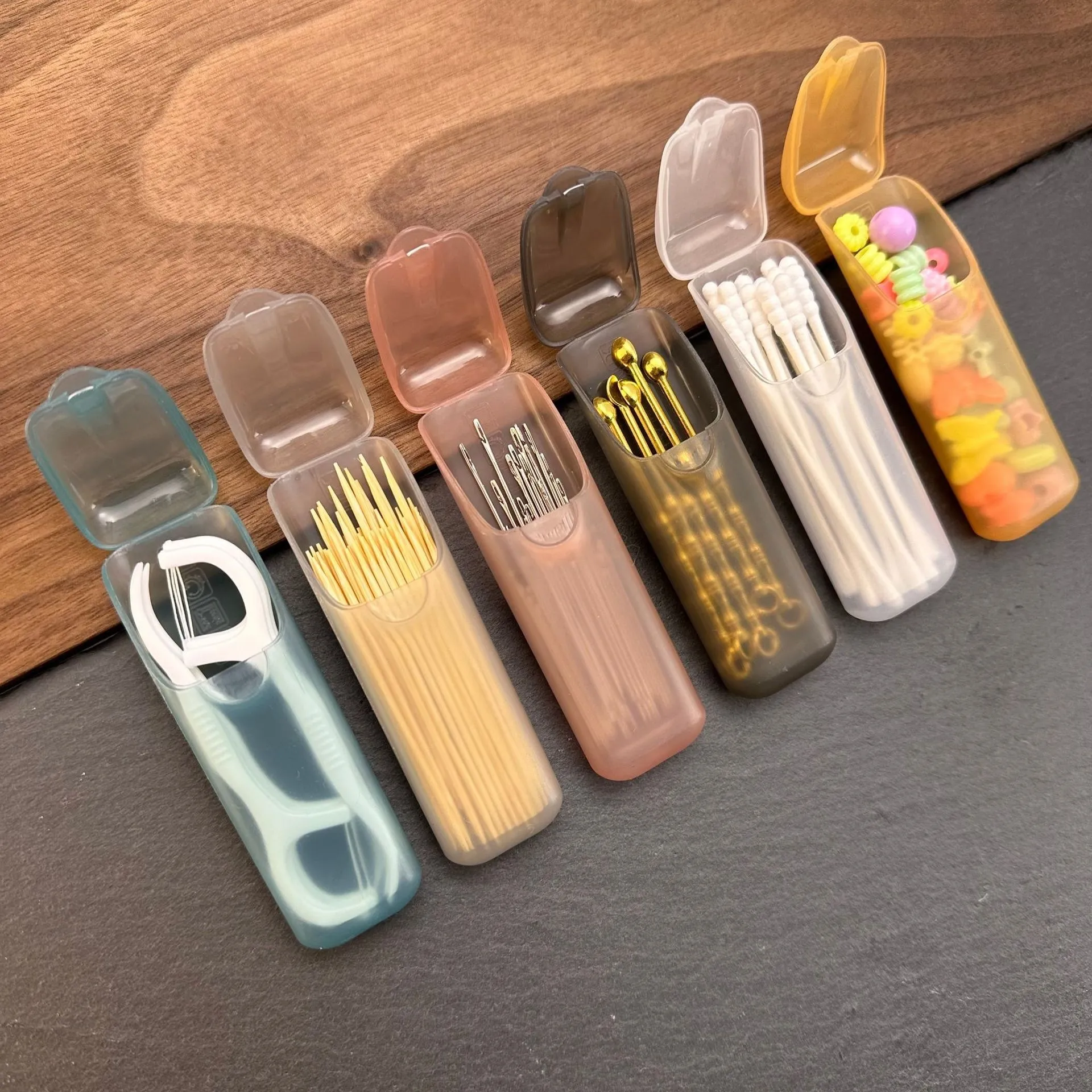 Boîte de Rangement Mini Portable Étui à Pilules de Voyage Récipient en Plastique pour Fil Dentaire Cure-dents Organisateur de Petites Pièces