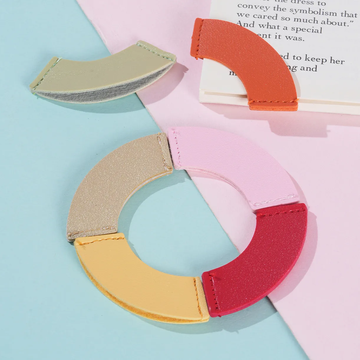 Candy Colored PU Leather Bookmark Creative Simple Traceless Page Clip Student Gift Office Reading Accessory