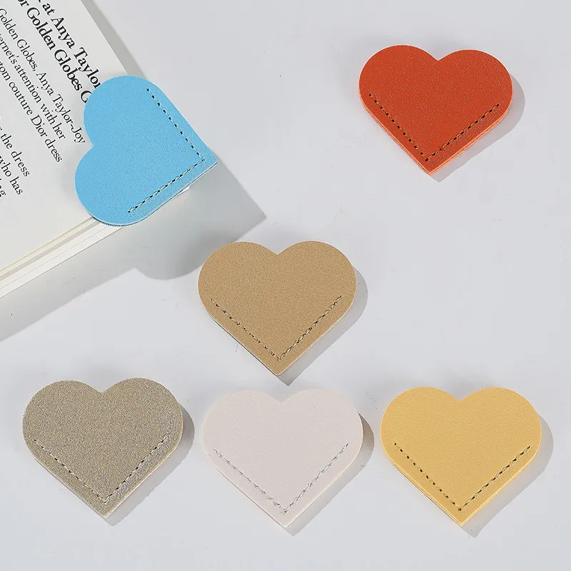 PU Leather Heart Bookmark Portable Book Page Corner Protector Cute Reading Stationery Page Marker Gift For Book Lovers