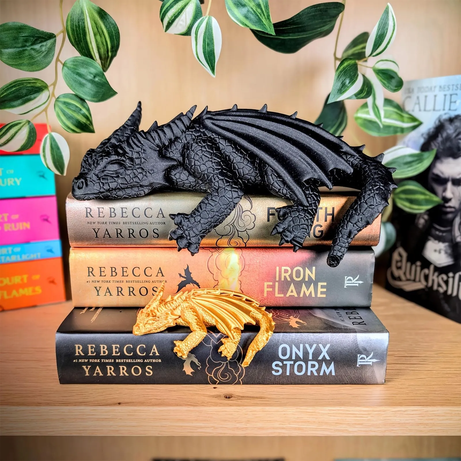 Harz Drache Figur Buchstütze Desktop Ornament Westliche Fantasy Skulpturen Süßer Schlafender Und Kletternder Drache Heimdekoration