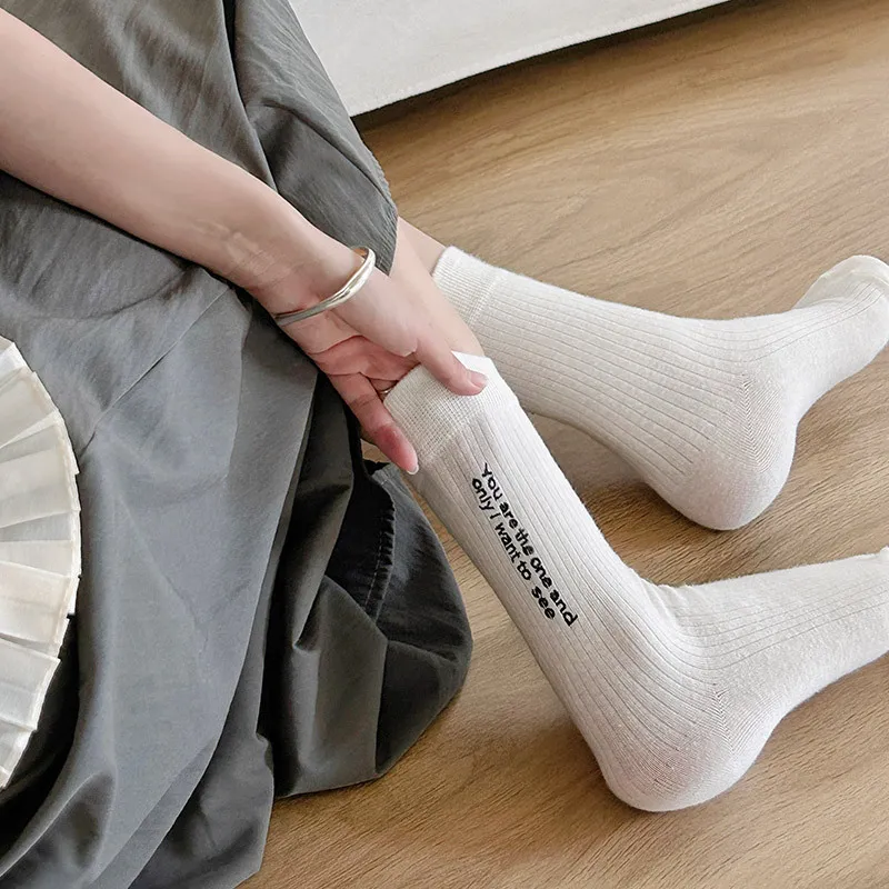 Calzini a Metà Polpaccio Cotone Casual Donna Ricamo di Lettere Autunno Inverno Traspirante