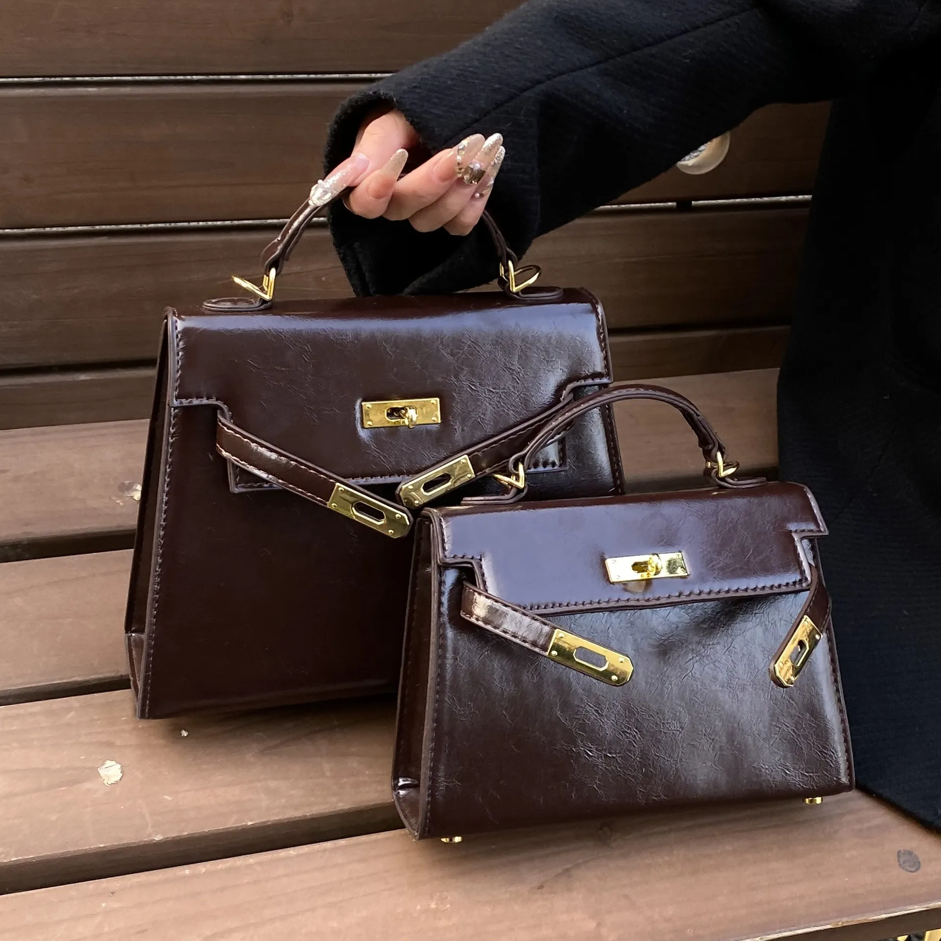 Sac Bandoulière à Main en Cuir PU Vintage pour Femmes Sac à Main Satchel Design Classique Élégant Mode