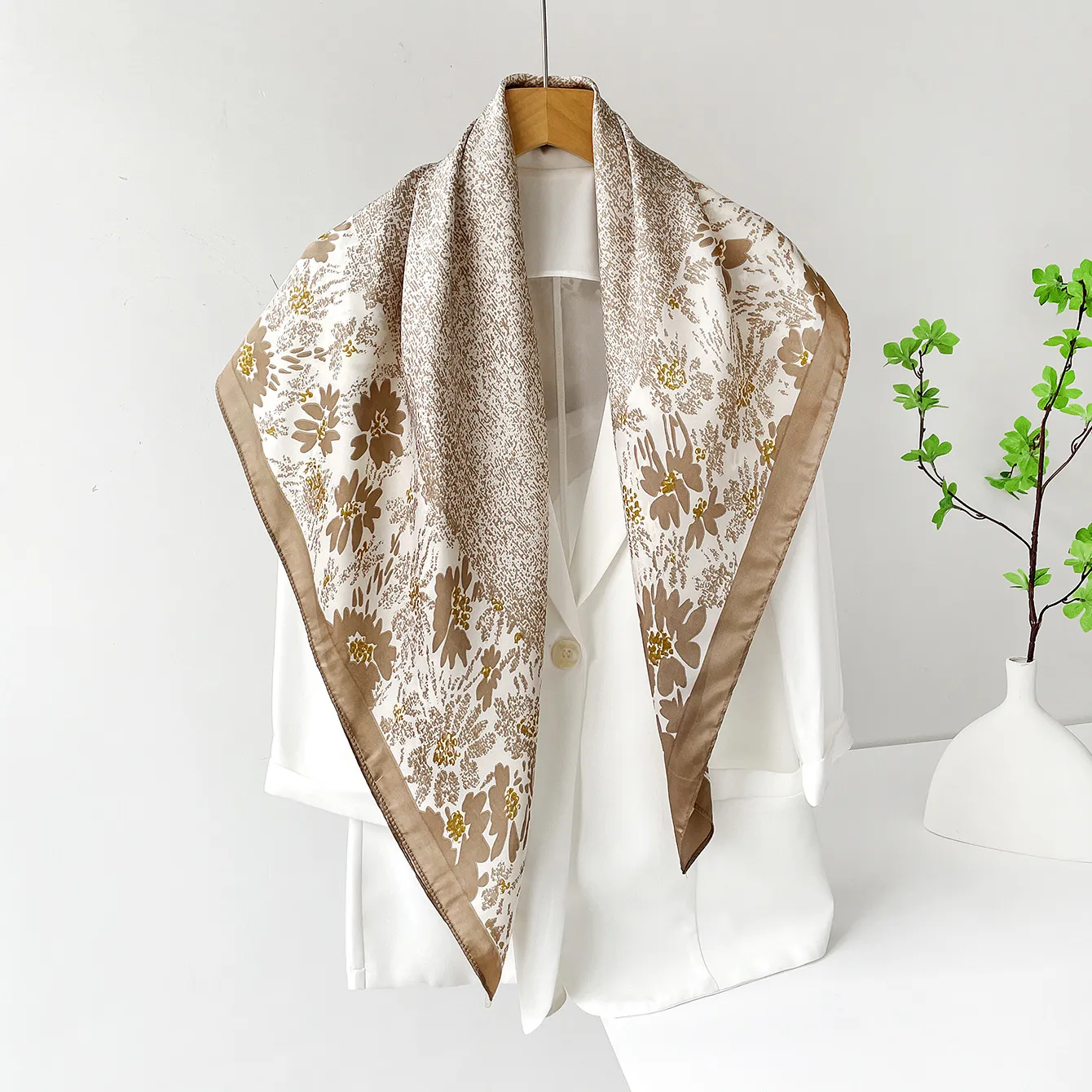 Womens Retro Satin Square Scarf Vintage Floral Geometric Print Silk Feel Scarf Shawl Fashion Accessories