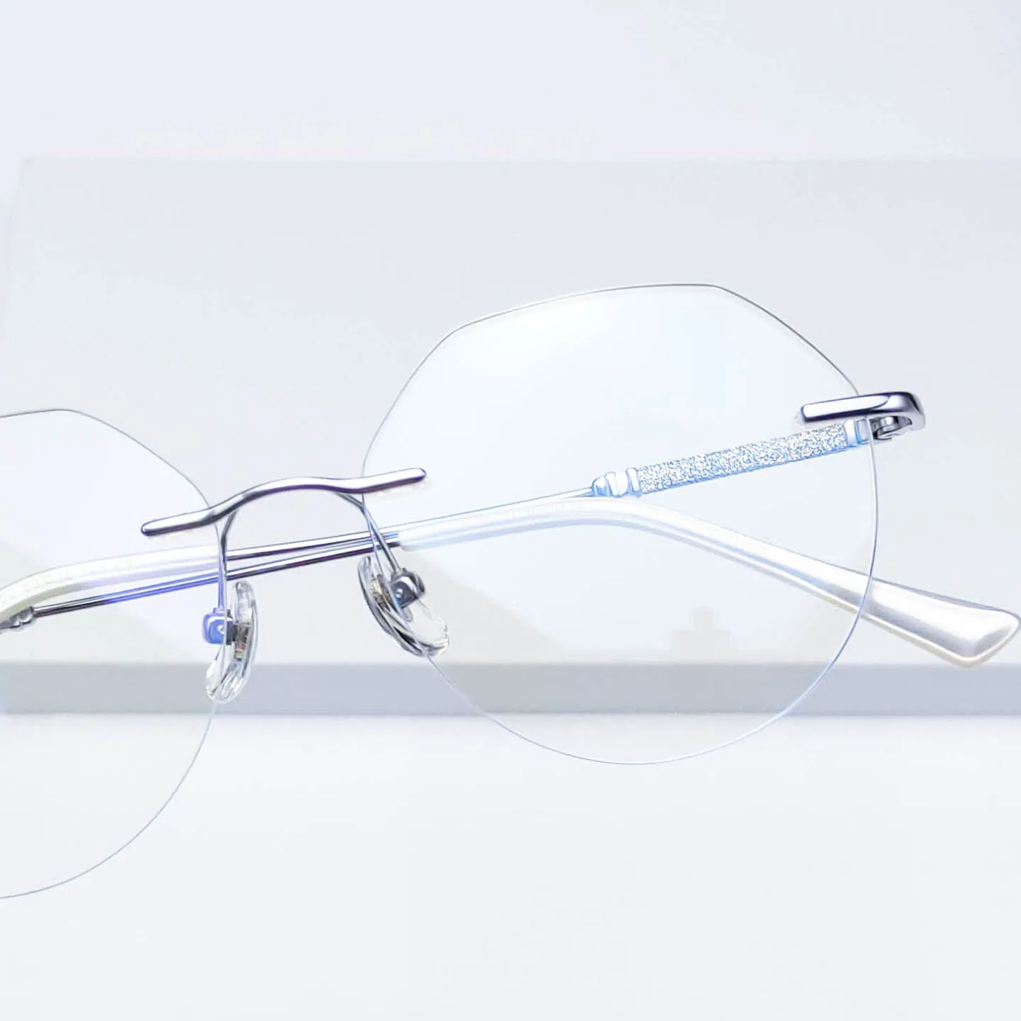 Puur Titanium Montuurloze Designer Brillengestelle Unisex Groot Metalen Brillenframe Diamantsnede Bijziendheid Optische Brillen
