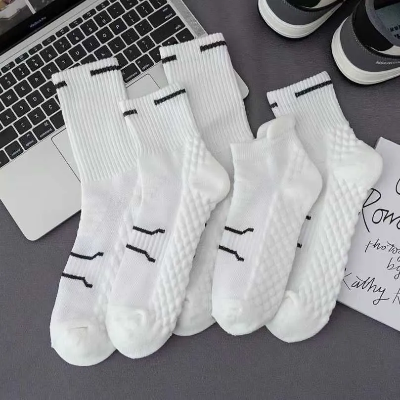 Herren Athletische Sportsocken Atmungsaktiv Schweißableitend Geruchsneutralisierend Baumwolle Terry Polsterung Socken Für Laufen Basketball Fitness Training