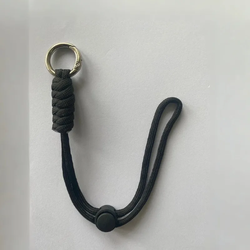 Llavero Trenzado de Cuerda de Paracaídas para Exteriores Mosquetón de Metal Cordón de Muñeca Cuerda de Mano para Llaves Bolso Colgante