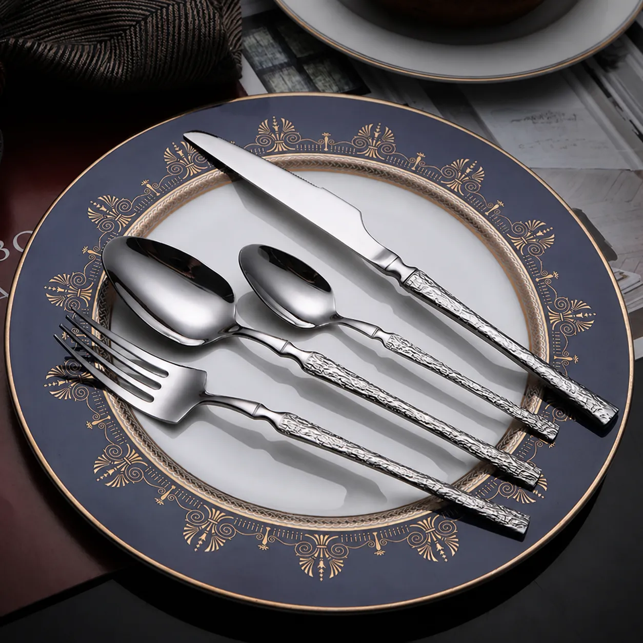 Service de Vaisselle Occidentale en Acier Inoxydable Rétro Relief Couteau à Steak Fourchette Cuillère