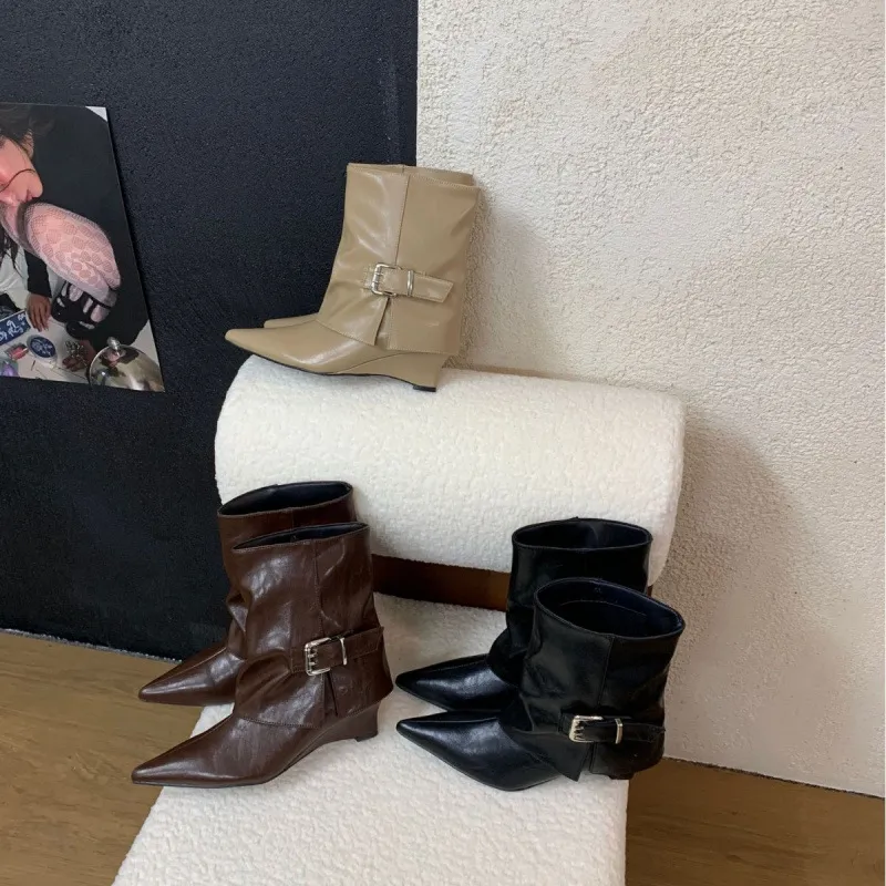 Damen Keilabsatz Spitze Zehe Western Cowboy Stiefeletten Mode PU Leder Slip On Mid Heel Ankle Boots Tägliche Pendlerschuhe