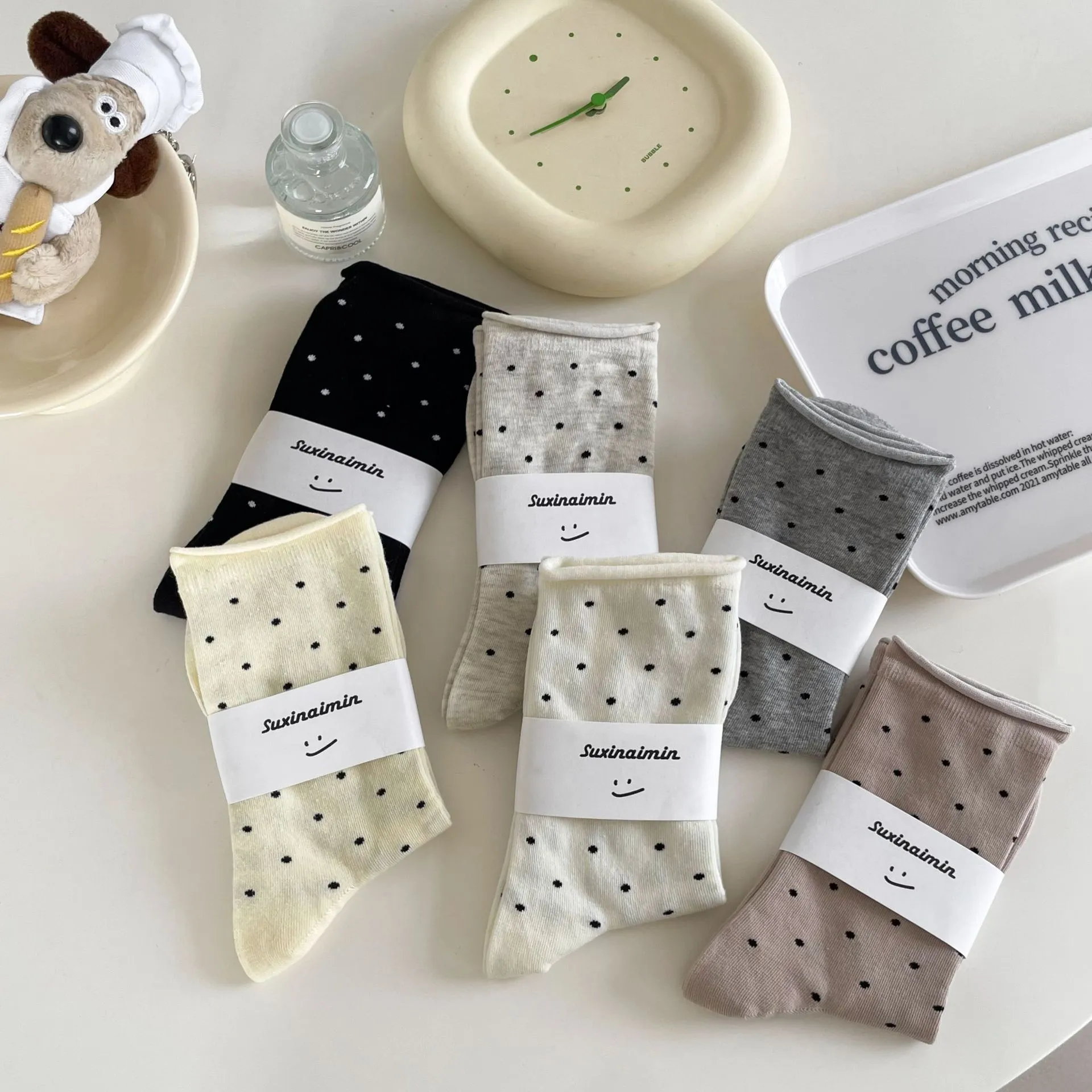 Women Casual Cotton Polka Dot Rolled Cuff Crew Socks Japanese Style Breathable Sweat Absorbent Daily Socks Fashion Footwear