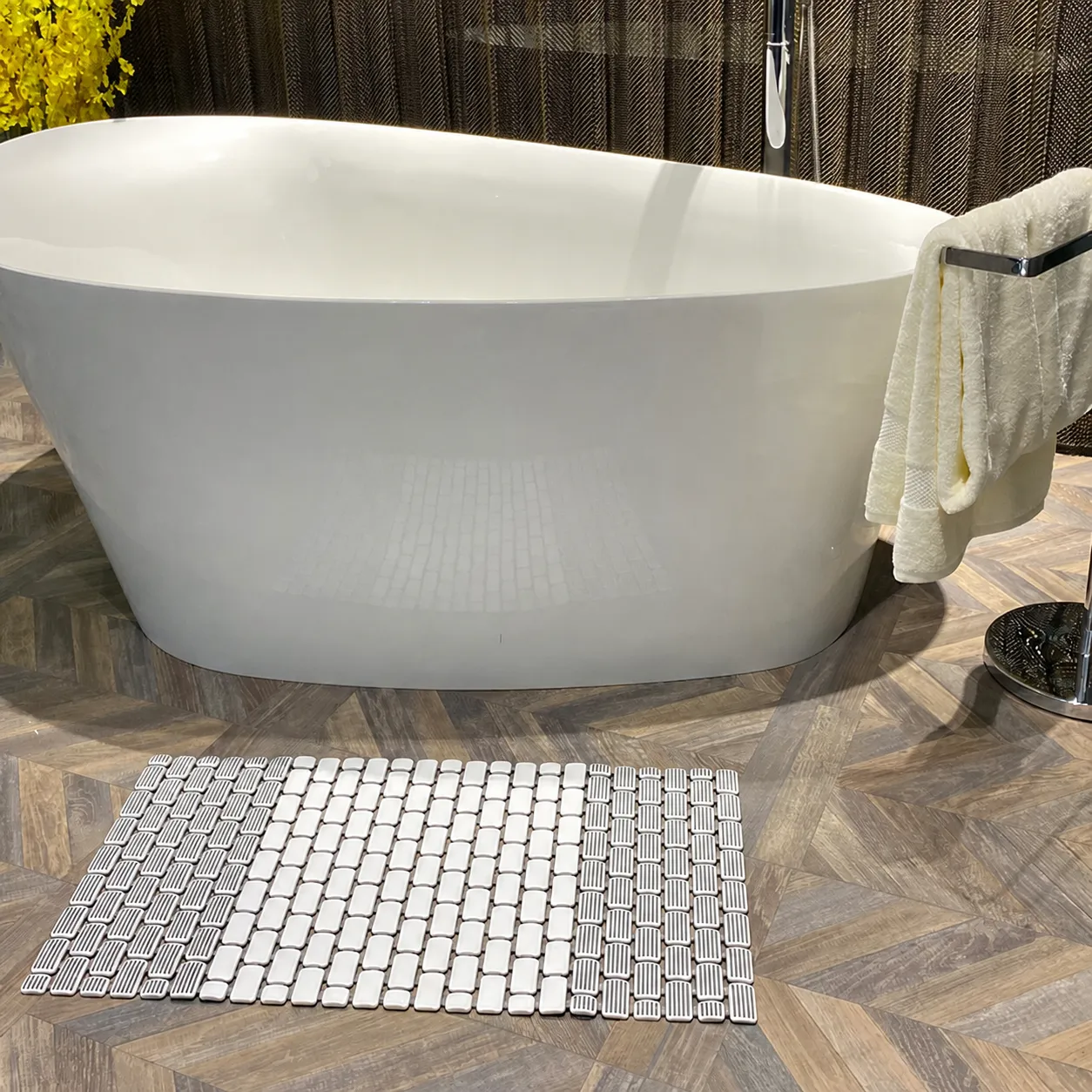 Tapis de Bain Antidérapant en TPE Tapis de Douche Imperméable Avec Trous de Drainage pour Baignoire Décoration Intérieure