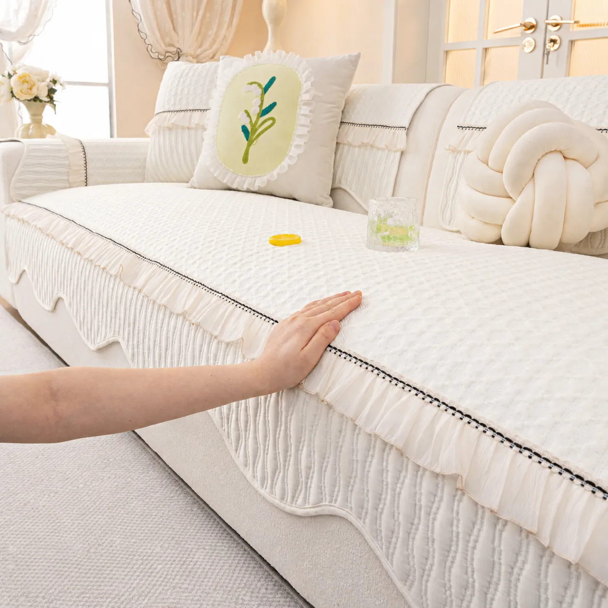 Minimalist Chenille Sofa Cushion Slipcover All Season Anti-Slip Sofa Cover Protector For Living Room Home Decor